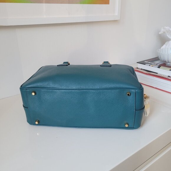 PRADA Saffiano Lux Tote - Picture 5 of 16